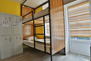 Хостел Light Life Hostel. Место в мужском 4-местном номере  1